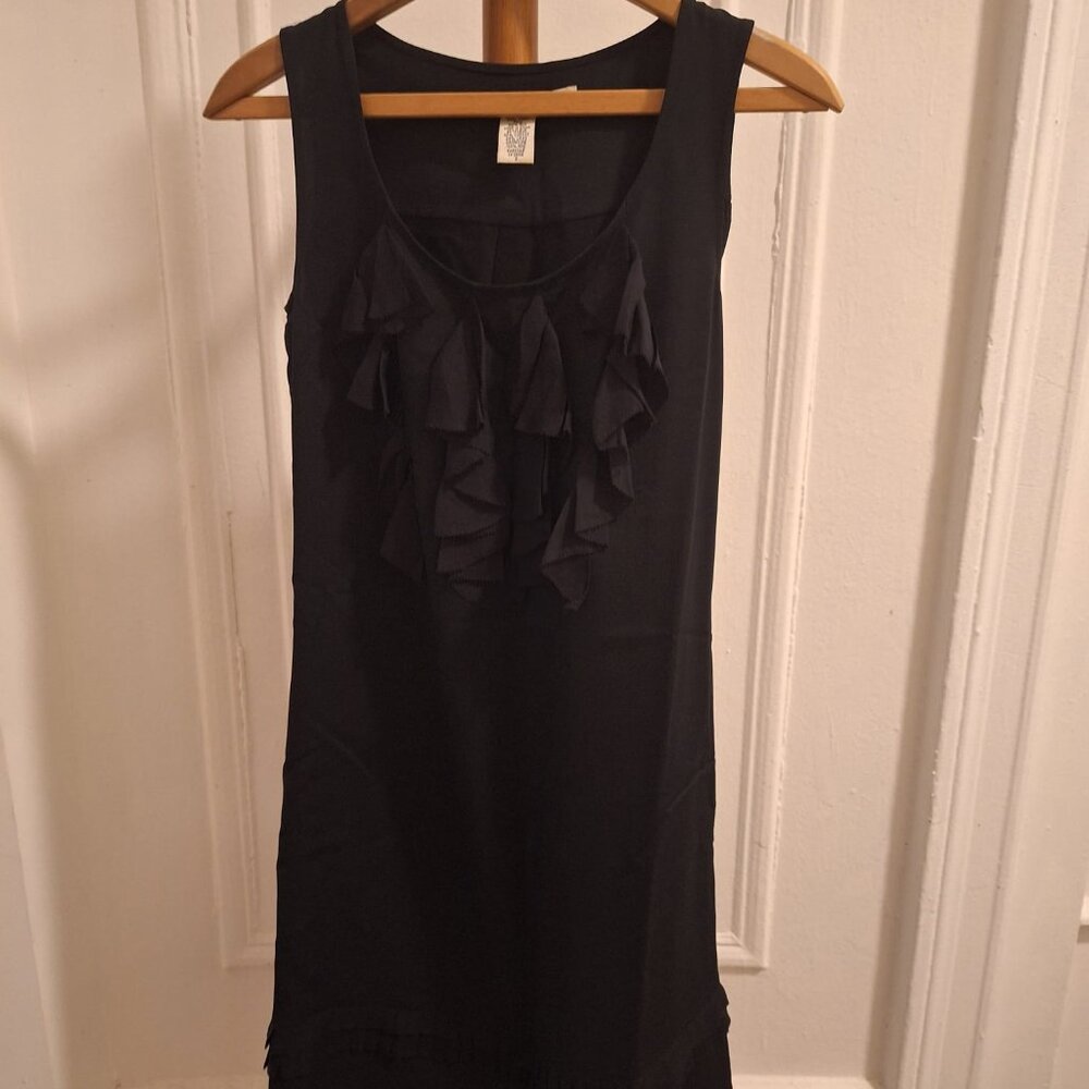 Diane Von Furstenburg (DVF) Wool and Silk Blend sheath dress size 2